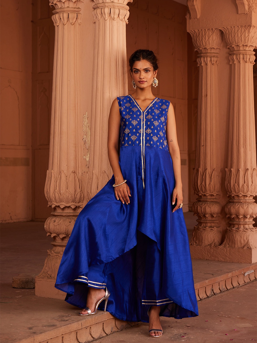 

Ahalyaa Women Blue & Golden Ethnic Motifs Printed Empire Gotta Patti Kurta with Palazzos