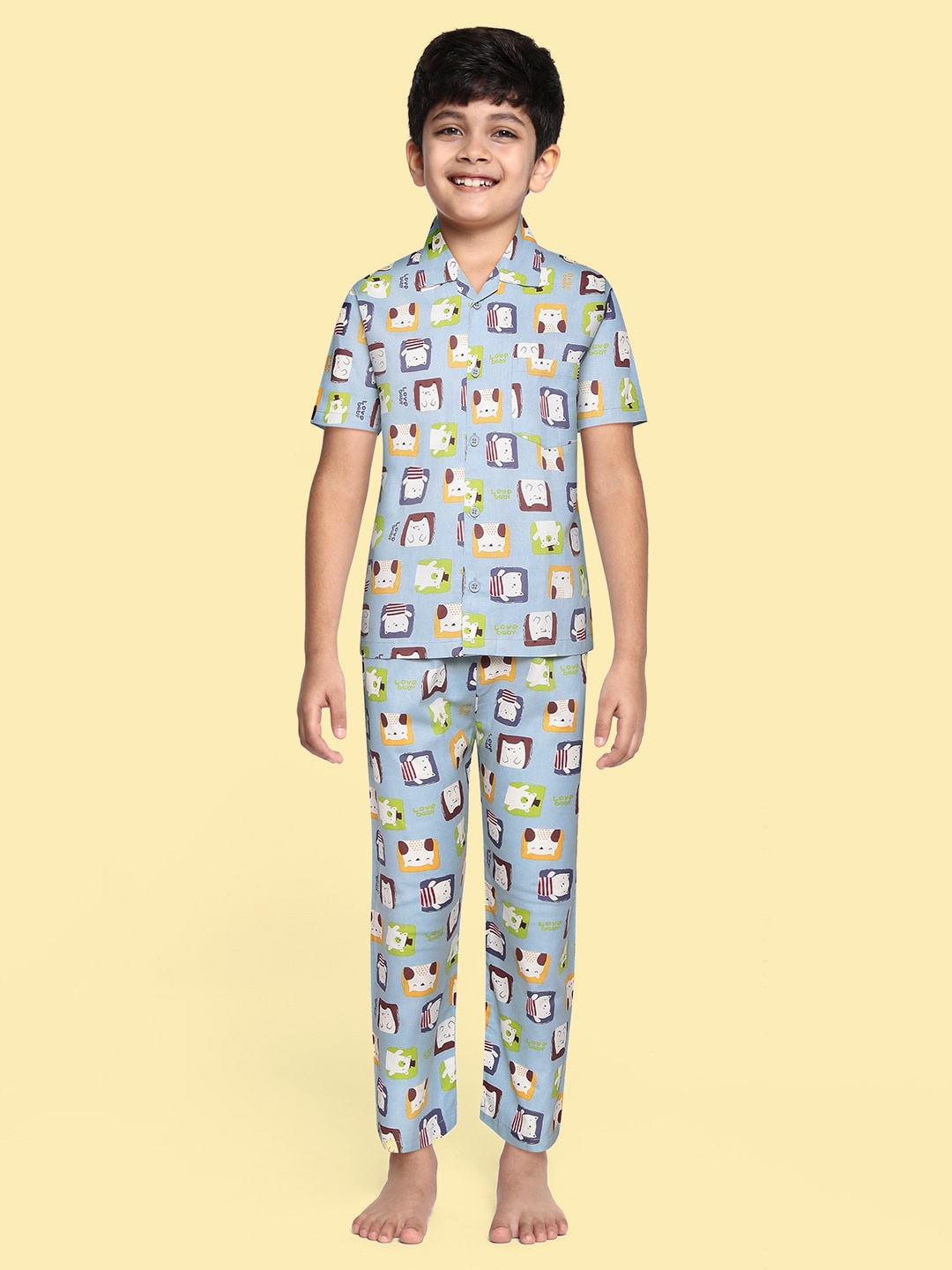 

NAUTI KIDZ Boys Blue & White Printed Pure Cotton Pyjama Set