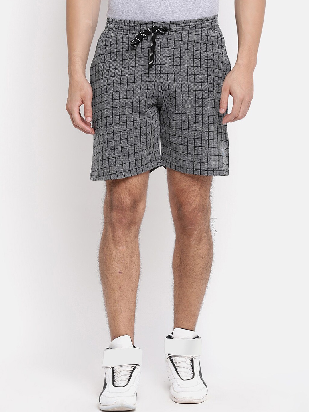 

V2 Value & Variety Men Grey Checked High-Rise Shorts