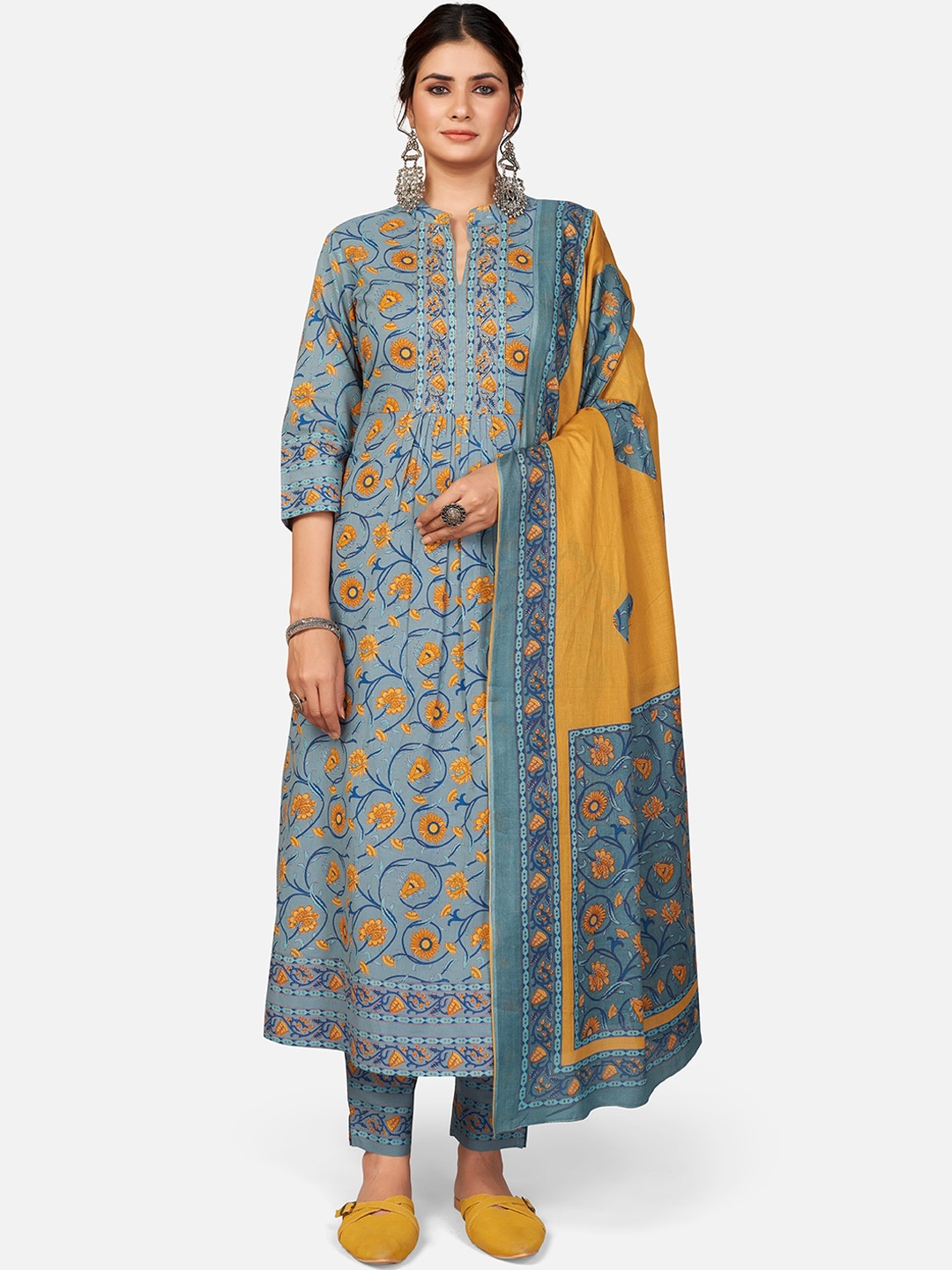 

Vbuyz Women Teal Floral Printed Pure Cotton Kurta with Trousers & Dupatta