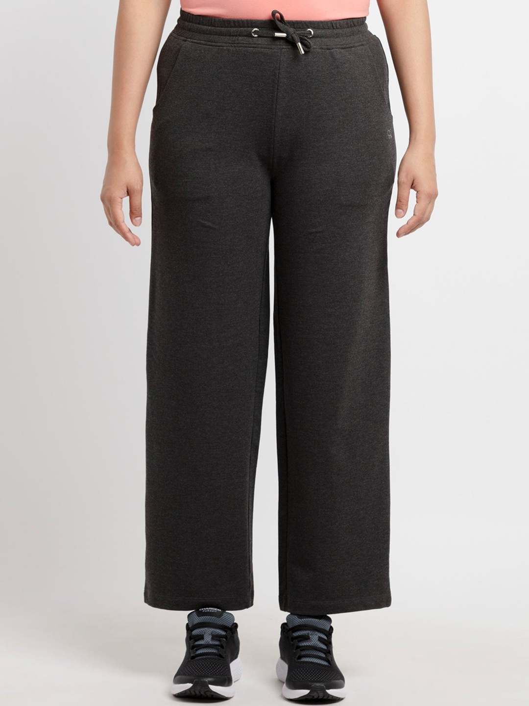 

Status Quo Women Charcoal Solid Track Pant