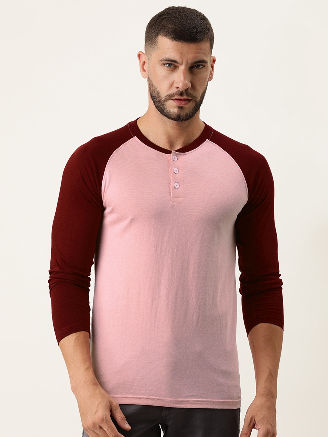 

ARISE Men Pink Solid Pure Cotton T-shirt