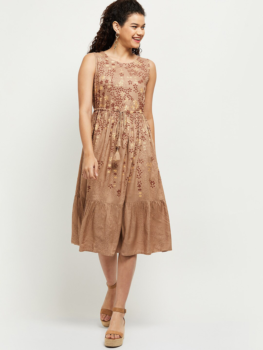 

max Brown & Gold-Toned Printed Midi Dress