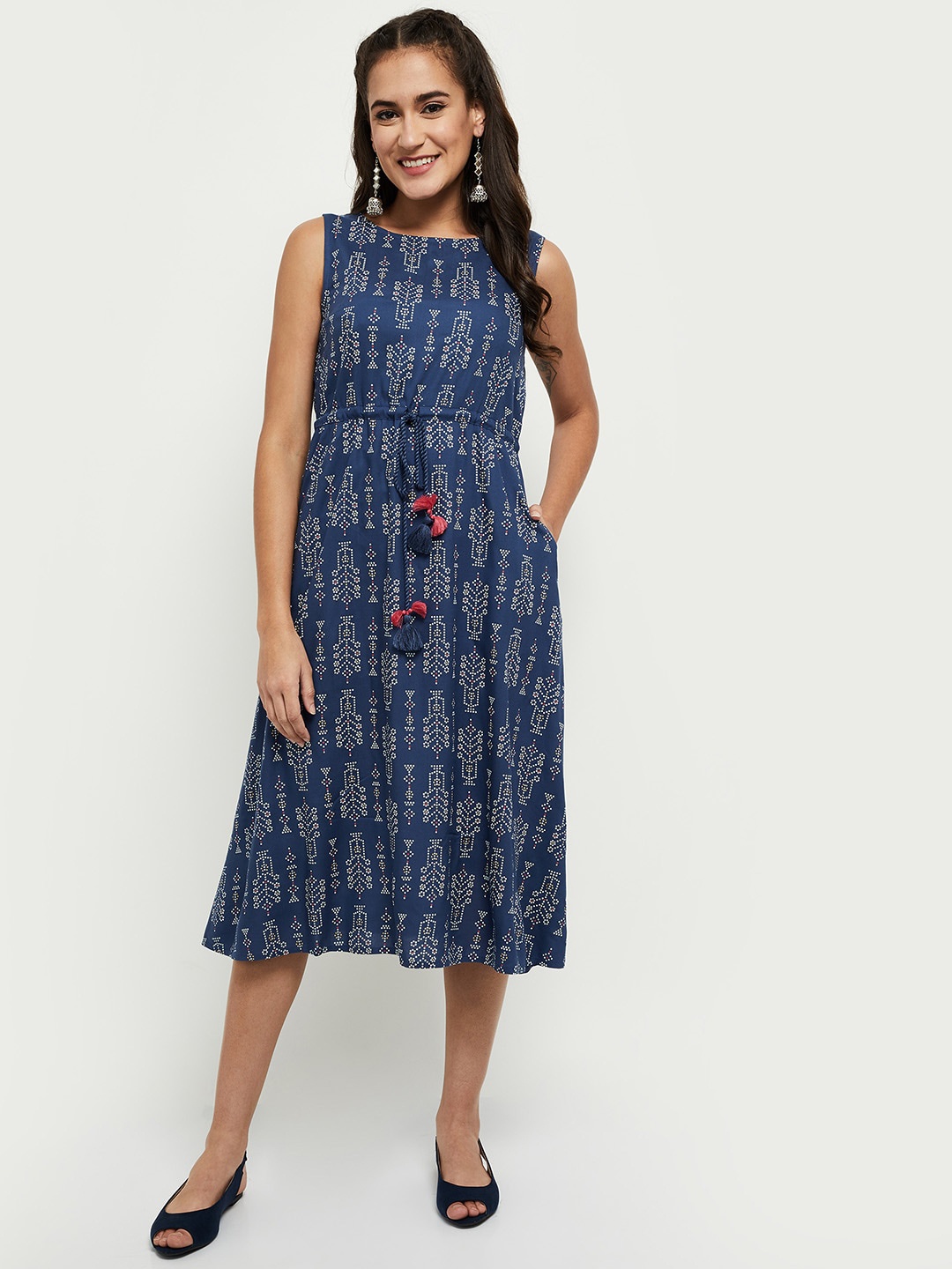 

max Women Blue Floral Printed Midi Dress