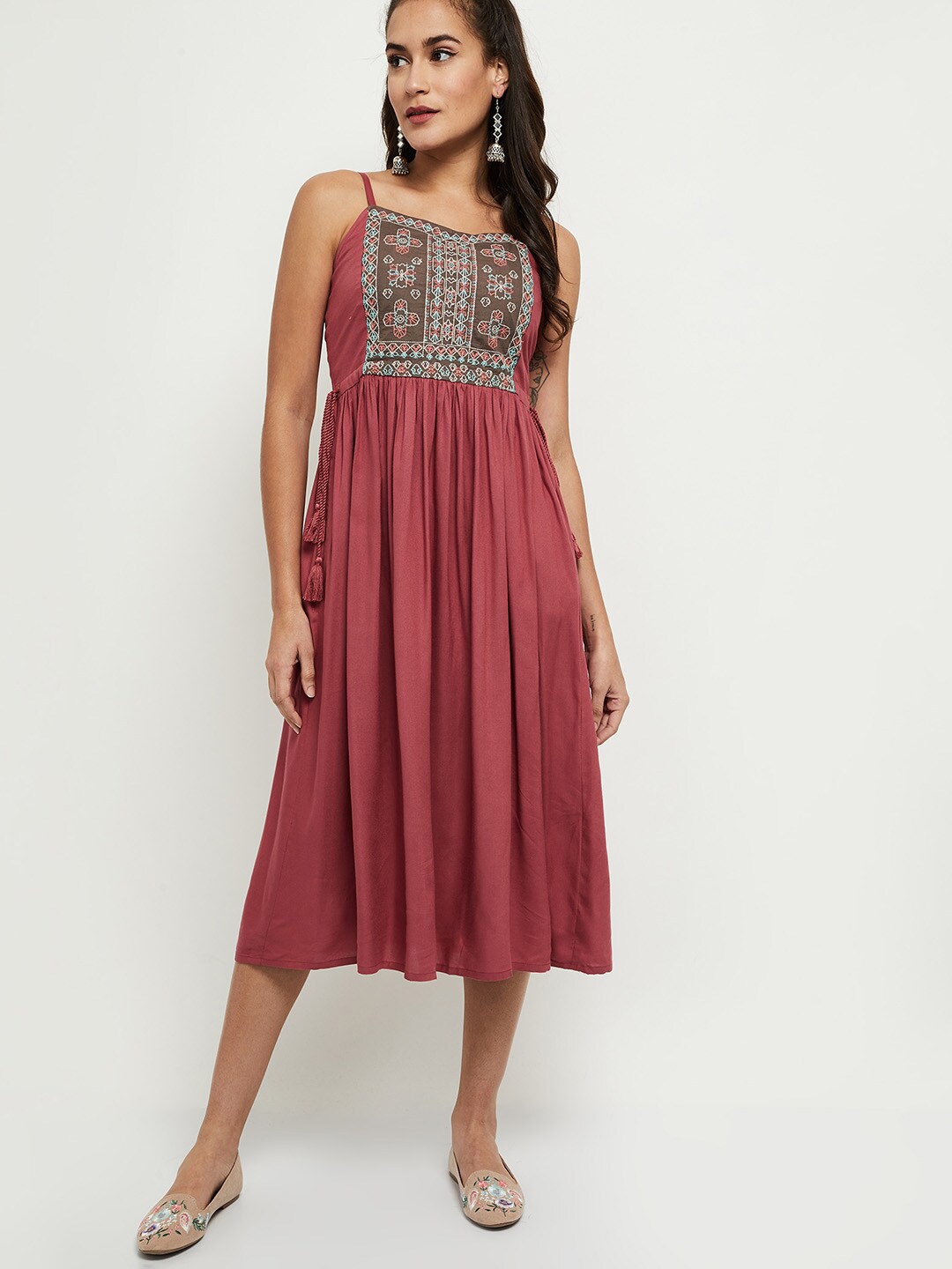 

max Red Embroidered Ethnic Midi Dress
