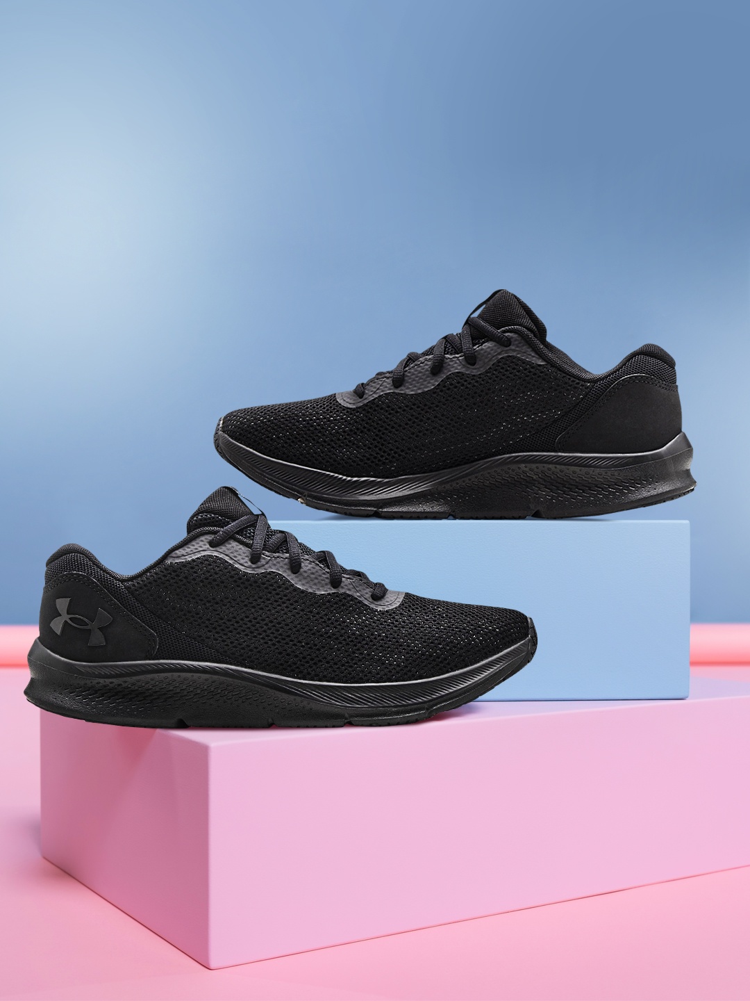 

UNDER ARMOUR Men Black Shadow Running Shoes