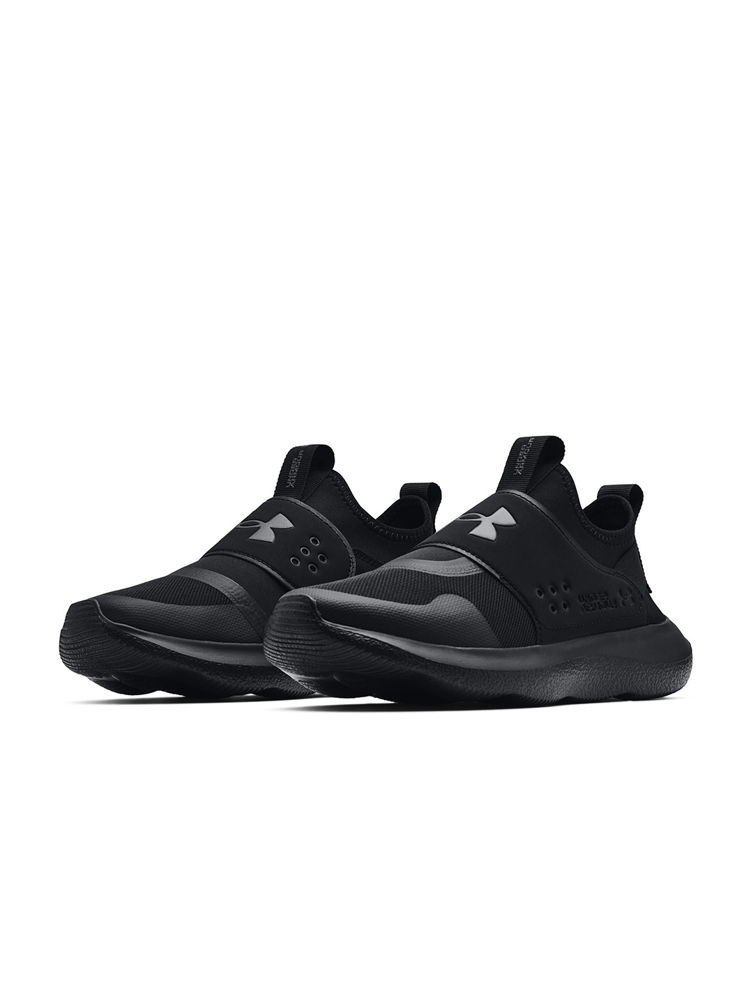 

UNDER ARMOUR Men Black Runplay Running Shoes