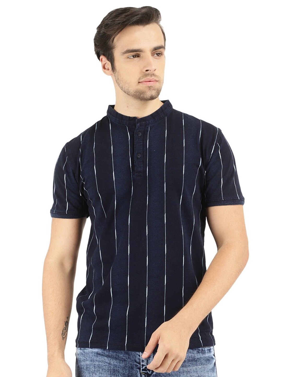 

V-Mart Men Navy Blue & White Striped Henley Neck Slim Fit Cotton T-shirt