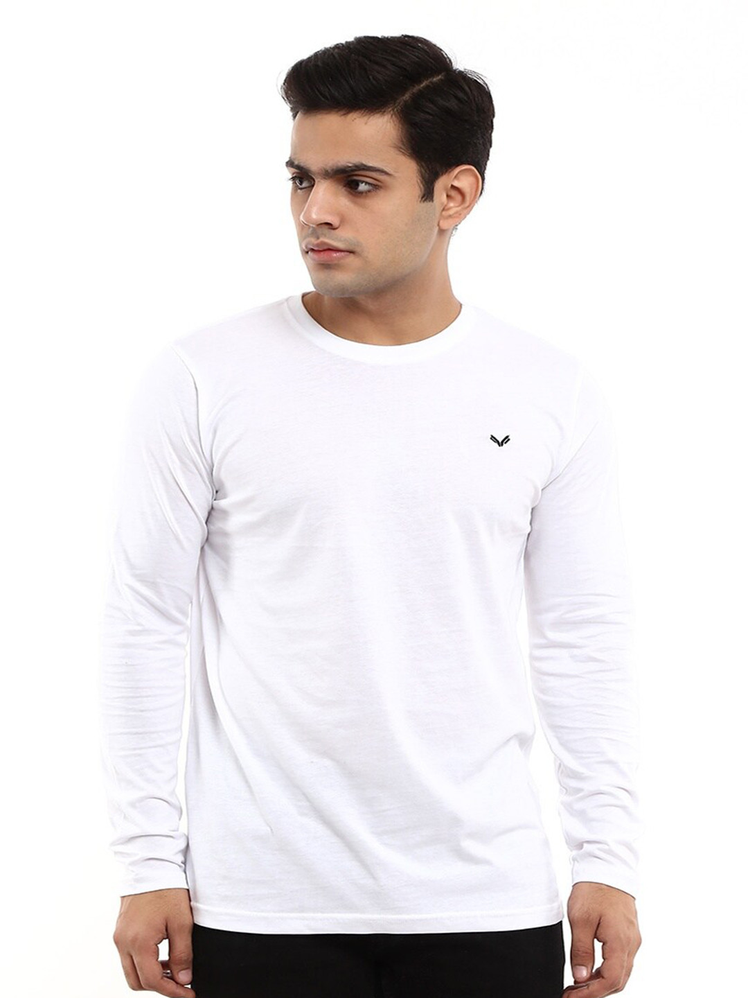 

V-Mart Men White Slim Fit T-shirt
