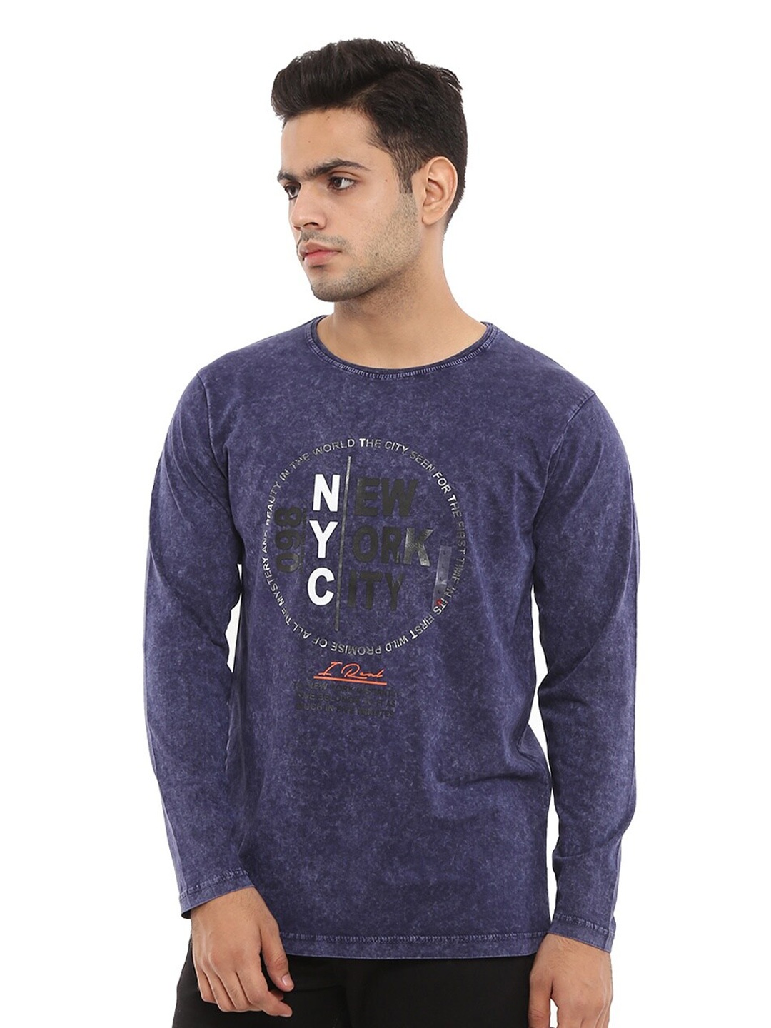

V-Mart Men Navy Blue & Black Pure Cotton Typography Print T-shirt