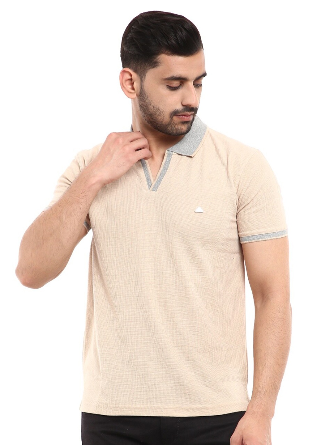 

V-Mart Men Beige Self Design Polo Collar Slim Fit T-shirt