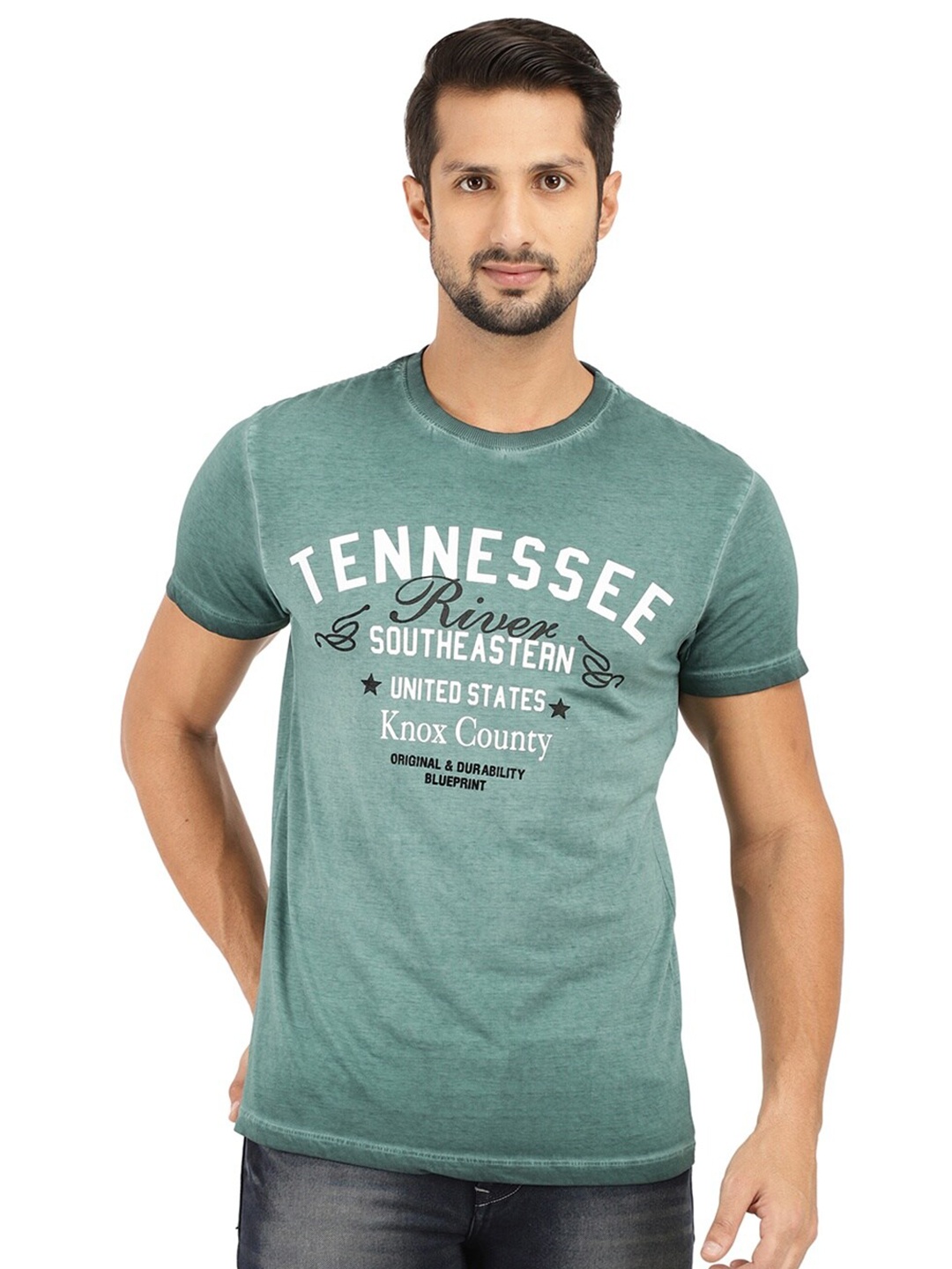

V-Mart Men Green with a tinge of Grey & White Typography Printed Slim Fit T-shirt