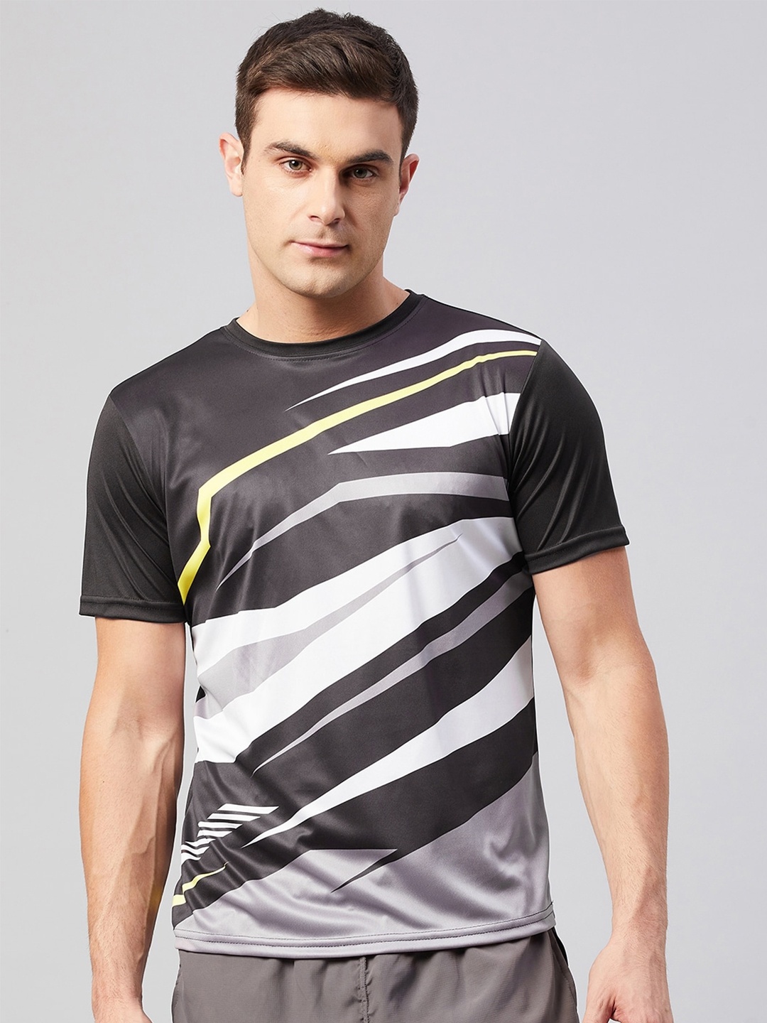 

GRITSTONES Men Black & Grey Camouflage Striped Training or Gym T-shirt