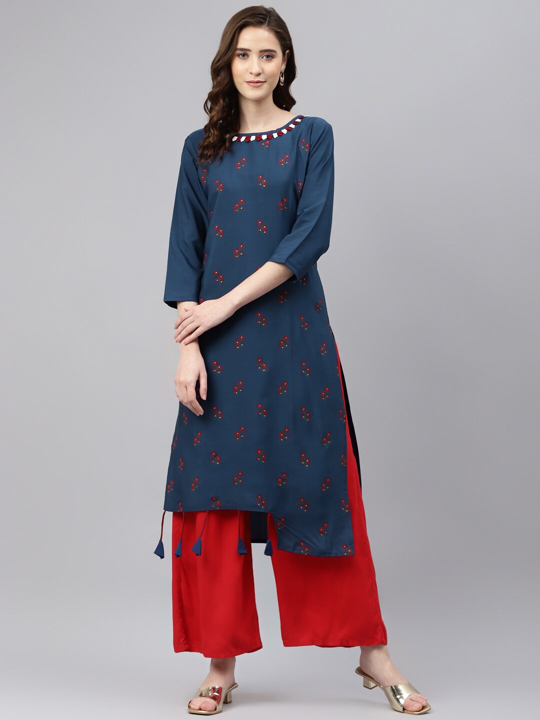 

Somras Women Blue & Red Ethnic Motifs Printed Asymmetric A-line Kurta