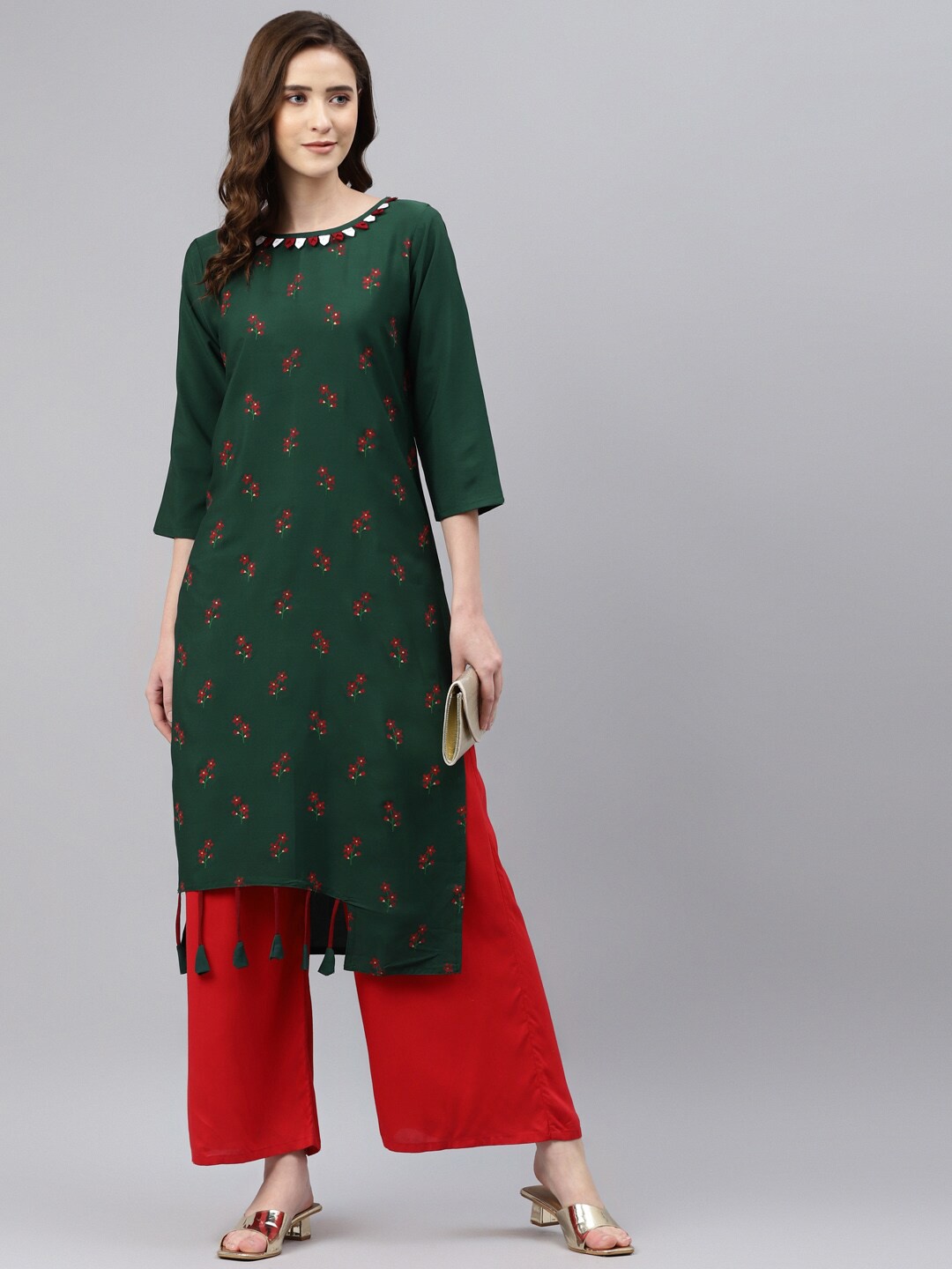 

Somras Women Green & Red Floral Embroidered Kurta