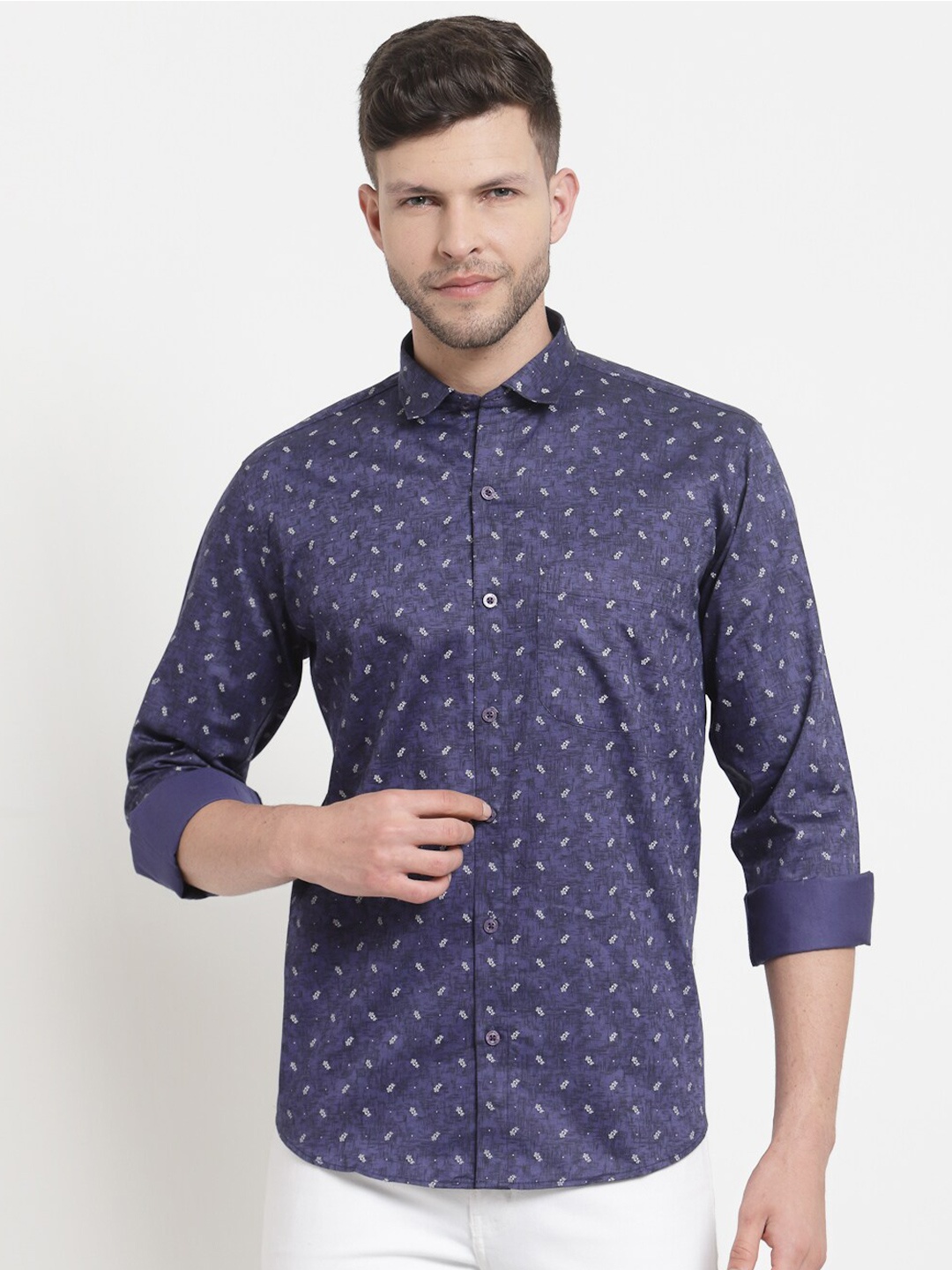 Emerals Men Navy Blue & White Standard Printed Casual Shirt