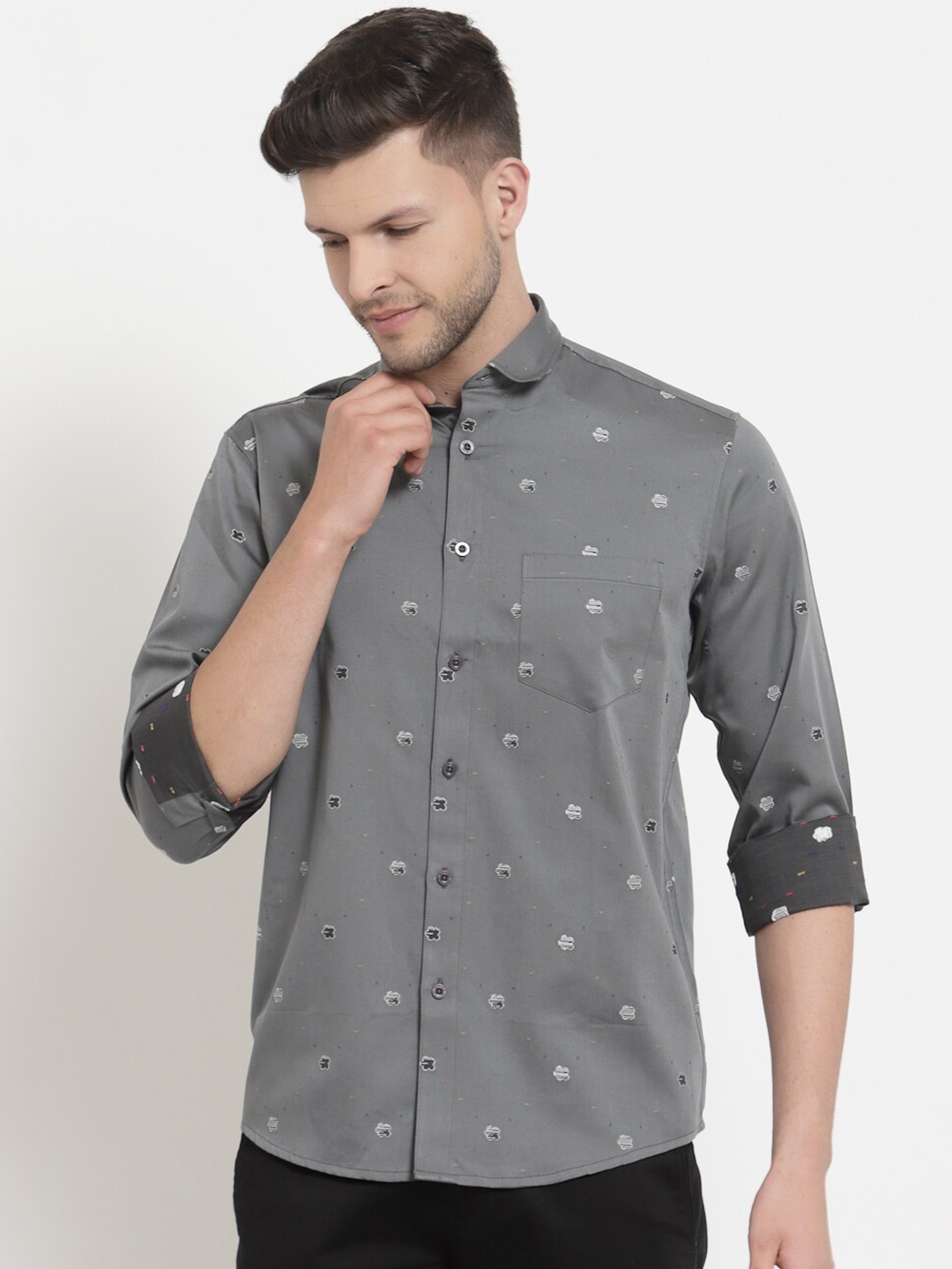 

Emerals Men Grey & White Pure Cotton Standard Floral Print Casual Shirt