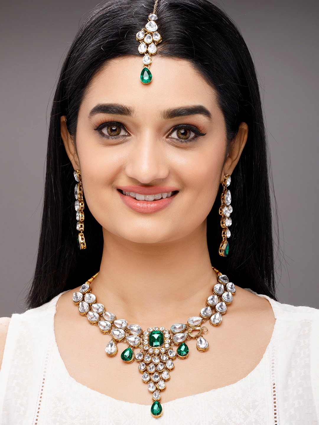 

Anouk 24k Gold-Plated Green & White Kundan & Emerald Studded Jewellery Set