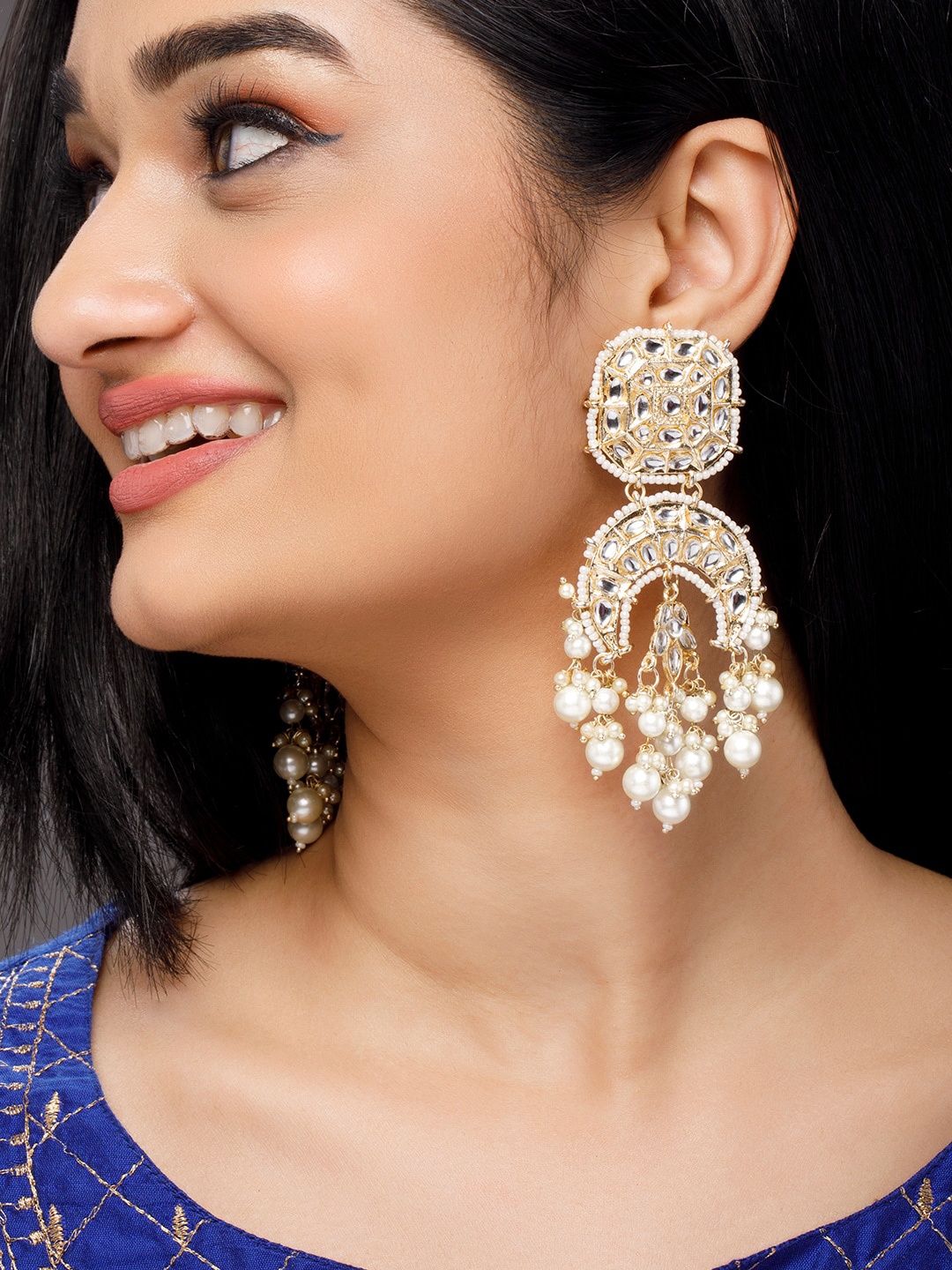 

Anouk White 22K Gold-Plated Kundan Studded & Beaded Crescent Shaped Chandbalis