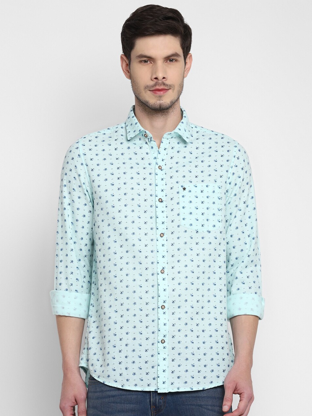 

Turtle Men Blue Slim Fit Ditsy Floral Printed Cotton Casual Shirt