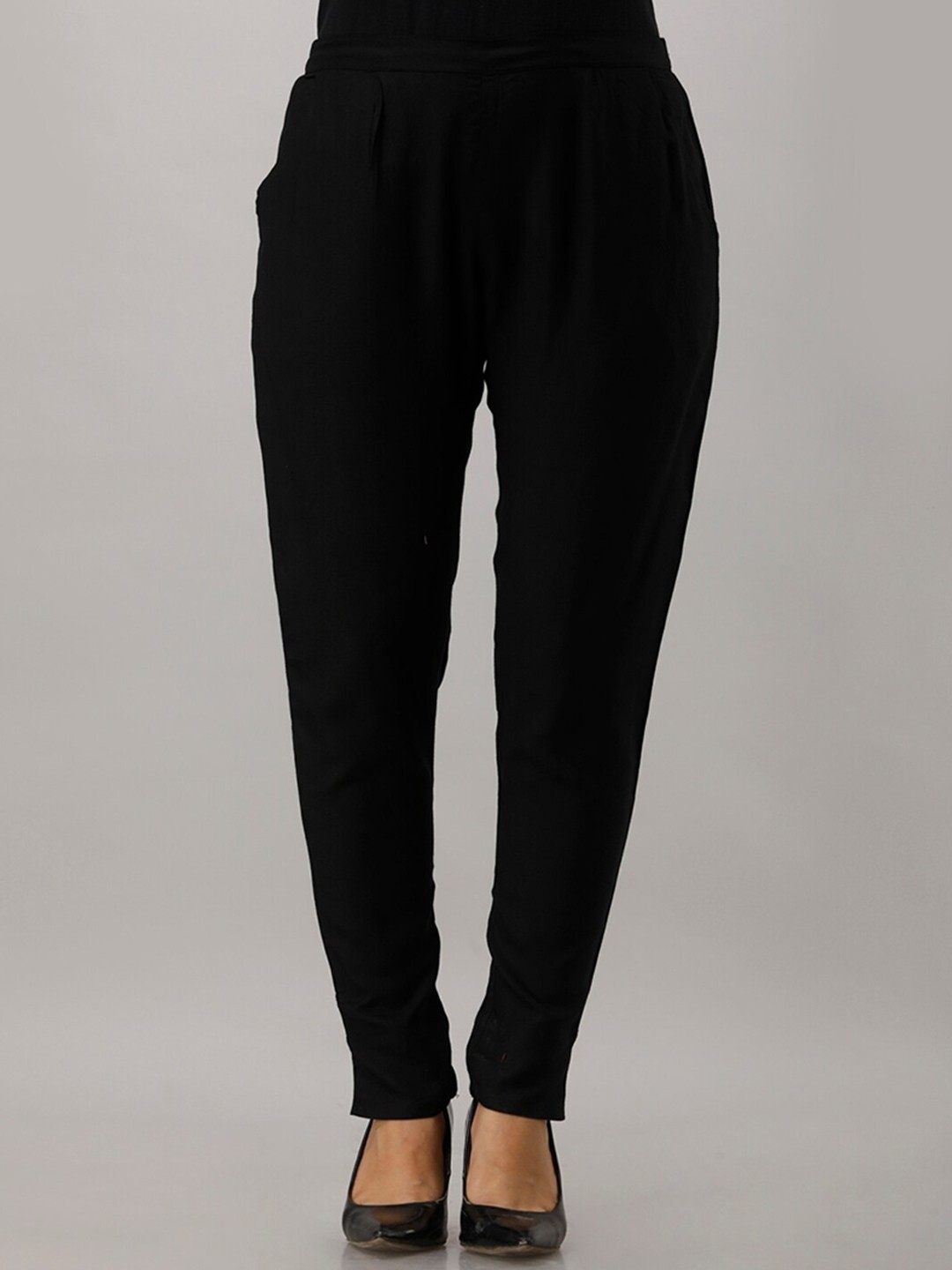 

Maishi Women Black Trousers