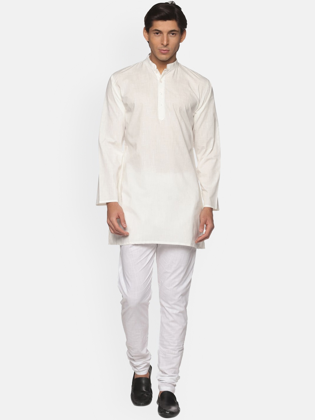 

Sethukrishna Men Cream-Coloured Striped Pure Cotton Kurta with Pyjamas