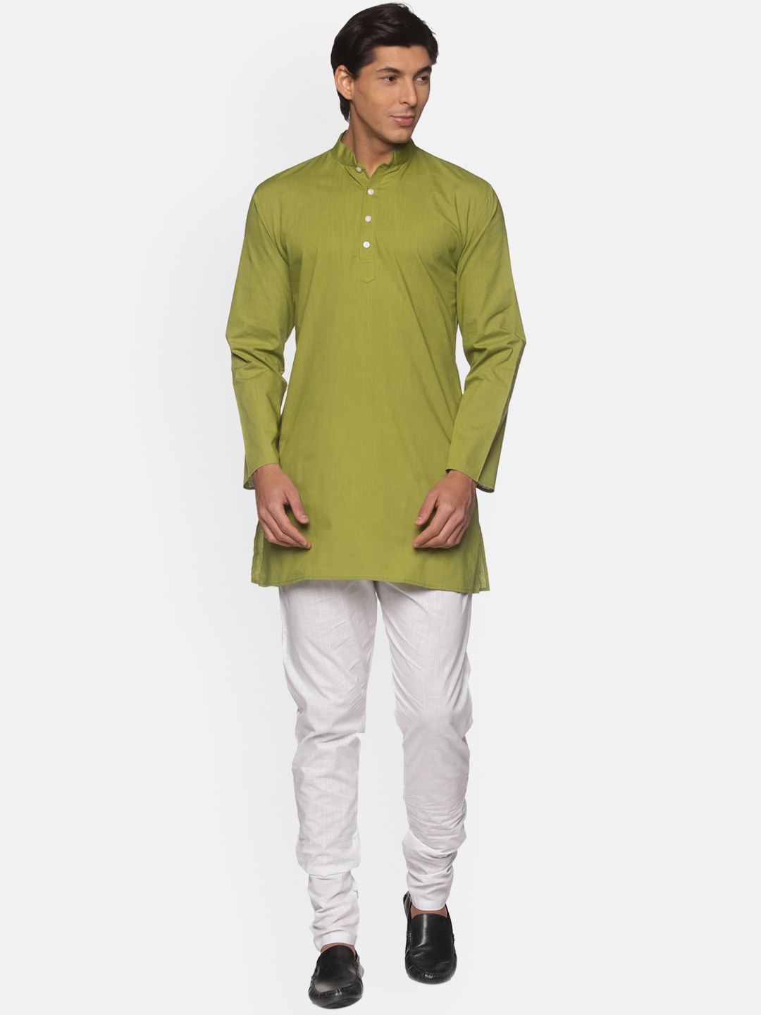 

Sethukrishna Men Green Pure Cotton Kurta with Pyjamas