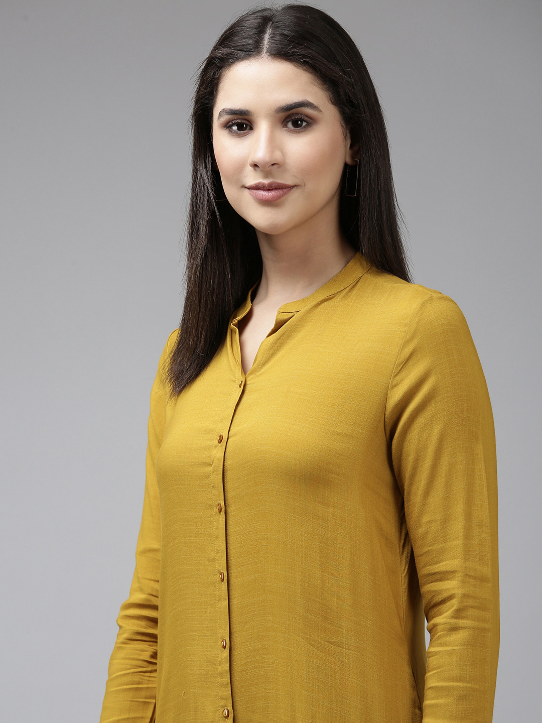 

Van Heusen Women Solid Mandarin Collar Long Sleeves Kurta, Mustard