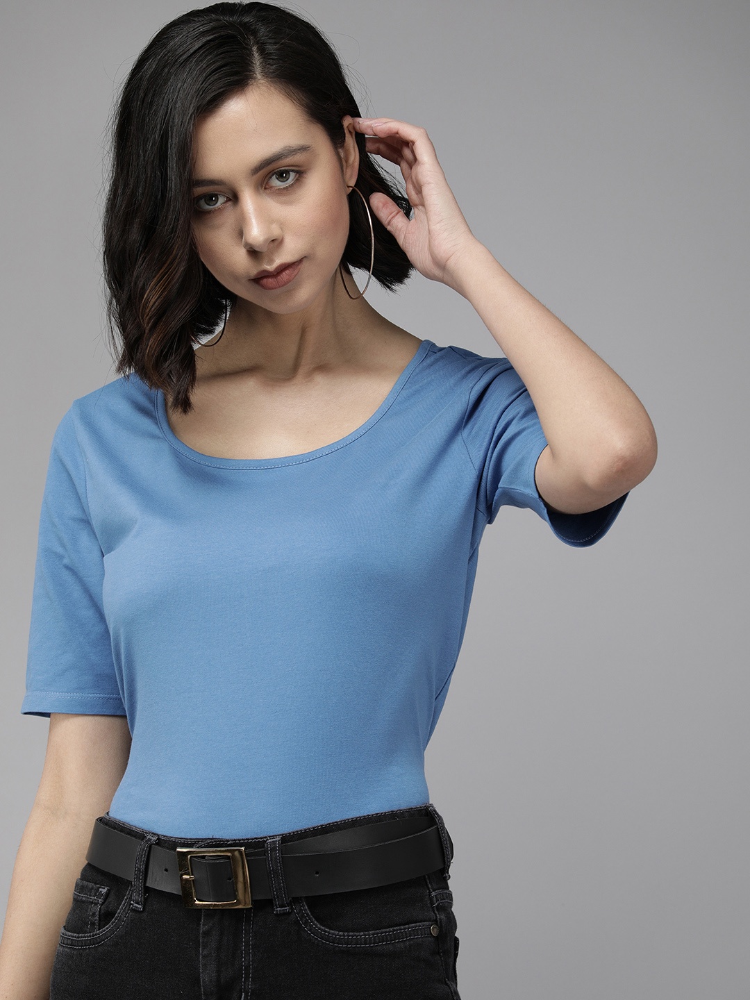 

Van Heusen Women Blue Solid Round Neck Pure Cotton Casual Top