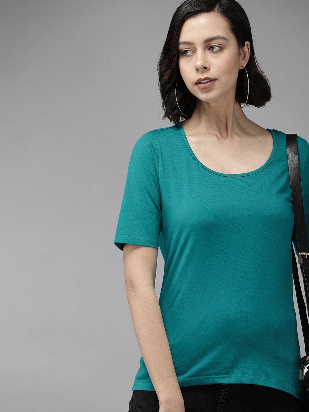 

Van Heusen Women Sea Green Solid Round Neck Pure Cotton Casual Top