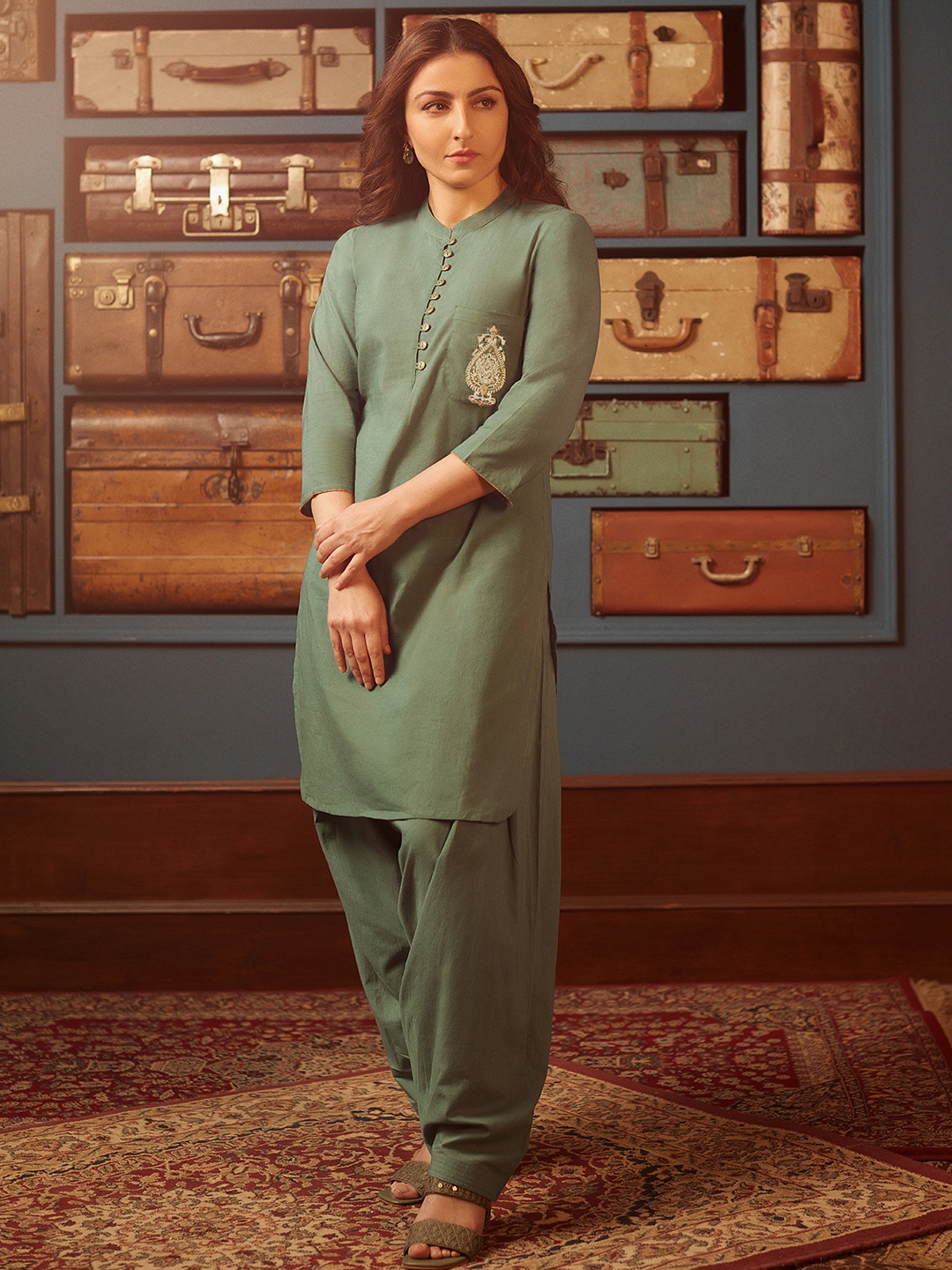 

House of Pataudi Women Olive Green Embroidered Pure Cotton Rozana Kurta with Patiala