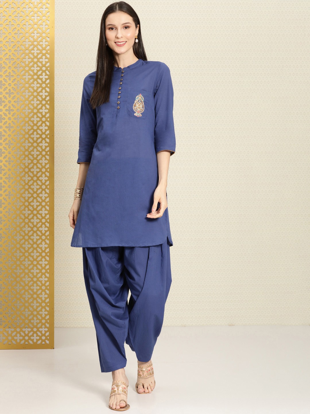 

House of Pataudi Women Navy Blue Embroidered Pure Cotton Rozana Kurta with Patiala