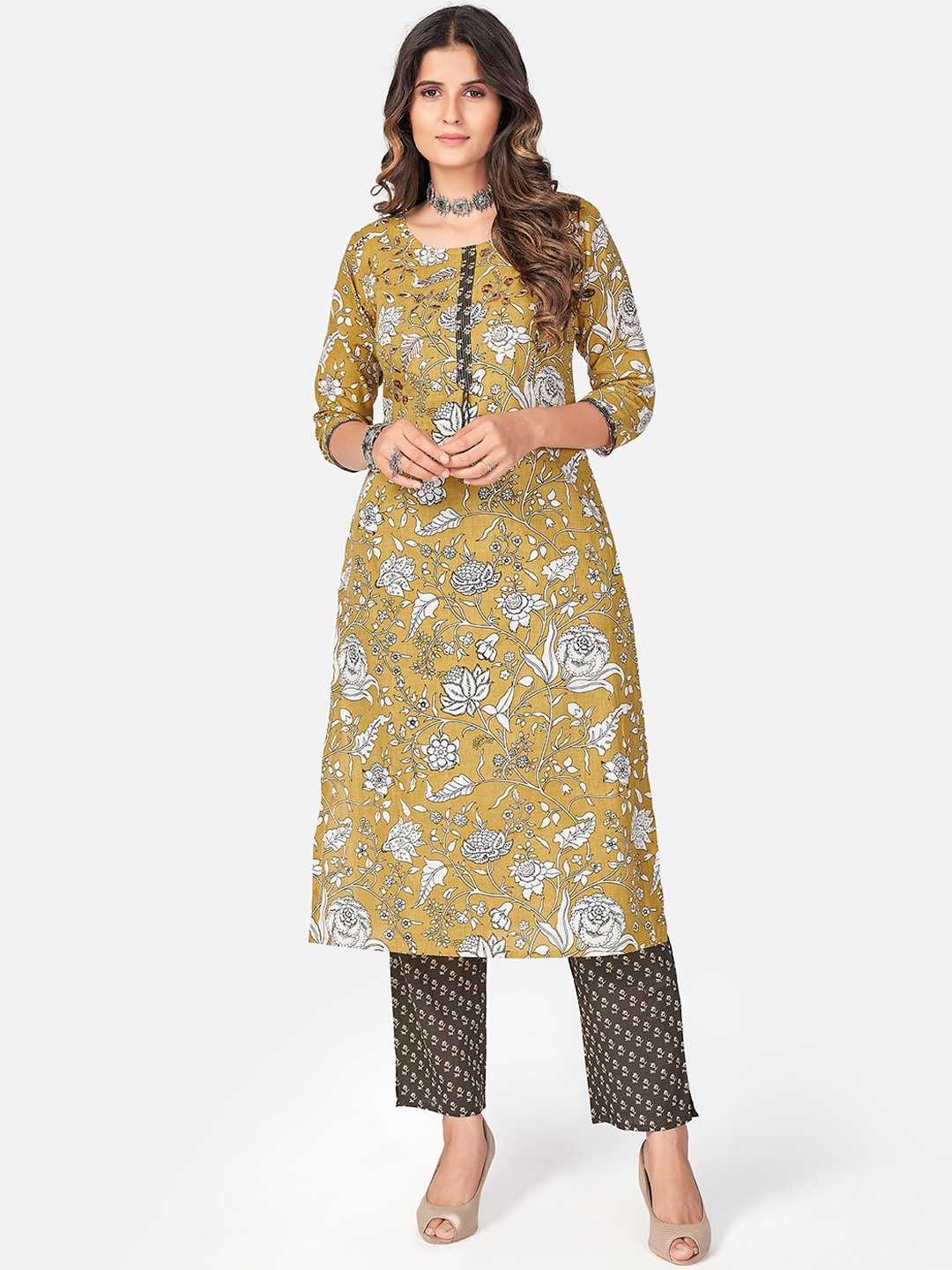 

KALINI Women Yellow Bandhani Printed Thread Work Pure Cotton Kurti with Trousers