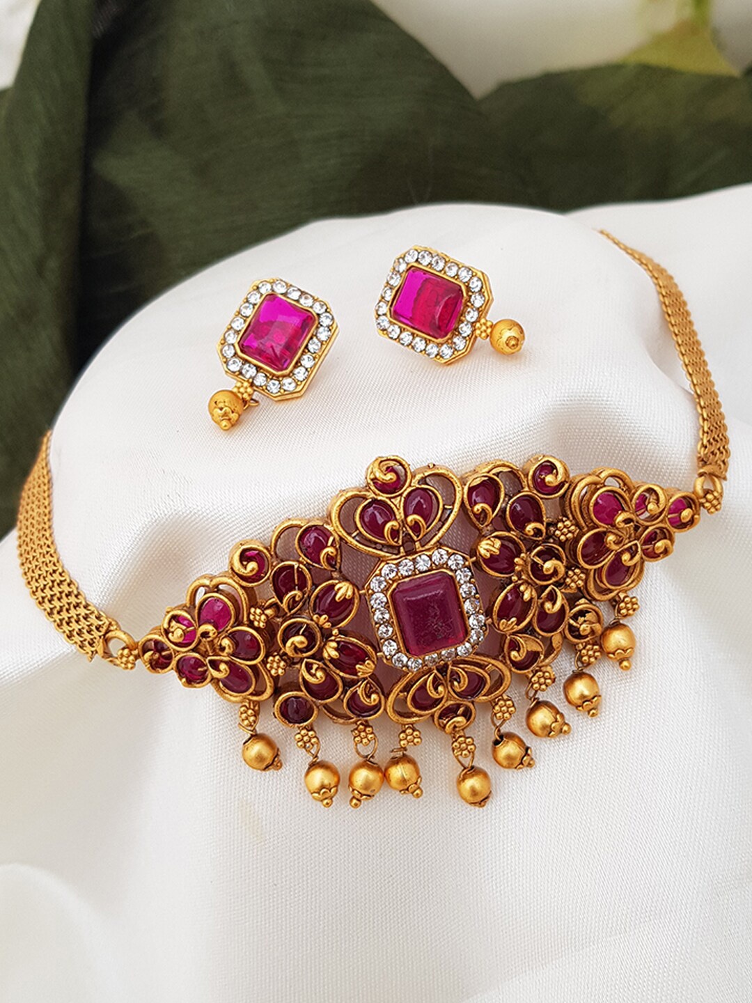 

GRIIHAM Gold-Plated Pink Stone & AD Studded Half Choker Jewellery Set