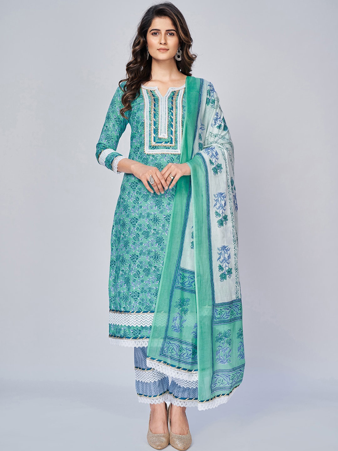 

Vbuyz Women Turquoise Blue Ethnic Motifs Printed Thread Work Pure Cotton Kurta Set