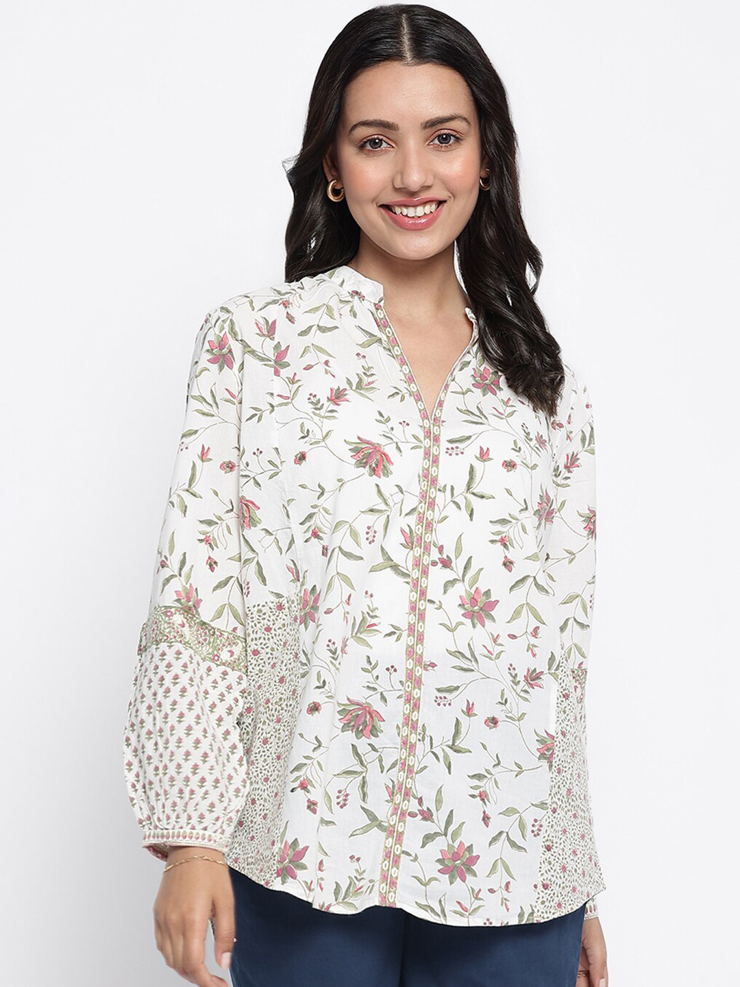 

Fabindia White & Green Mandarin Collar Printed Tunic