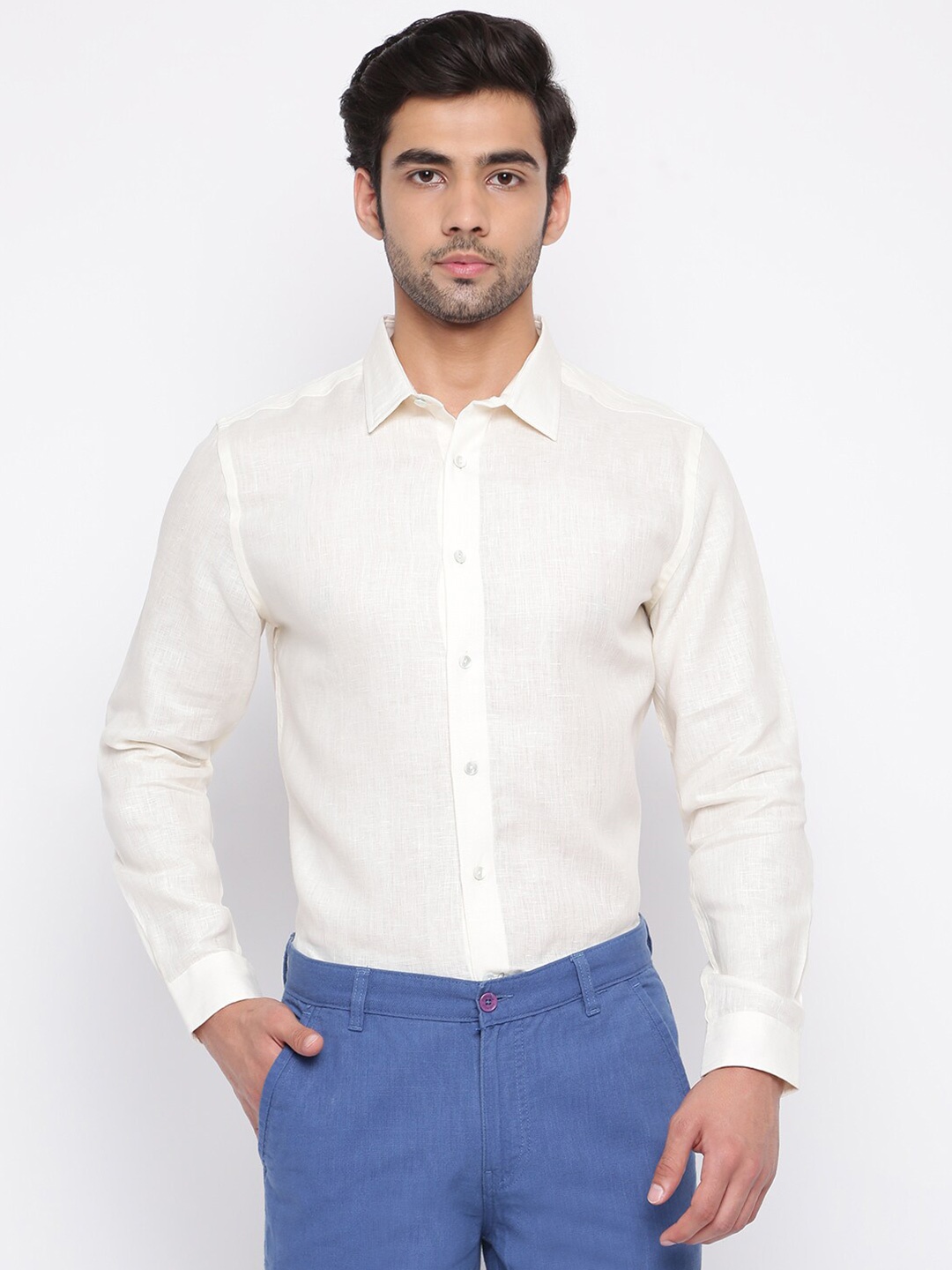 

Fabindia Men Off White Slim Fit Casual Shirt