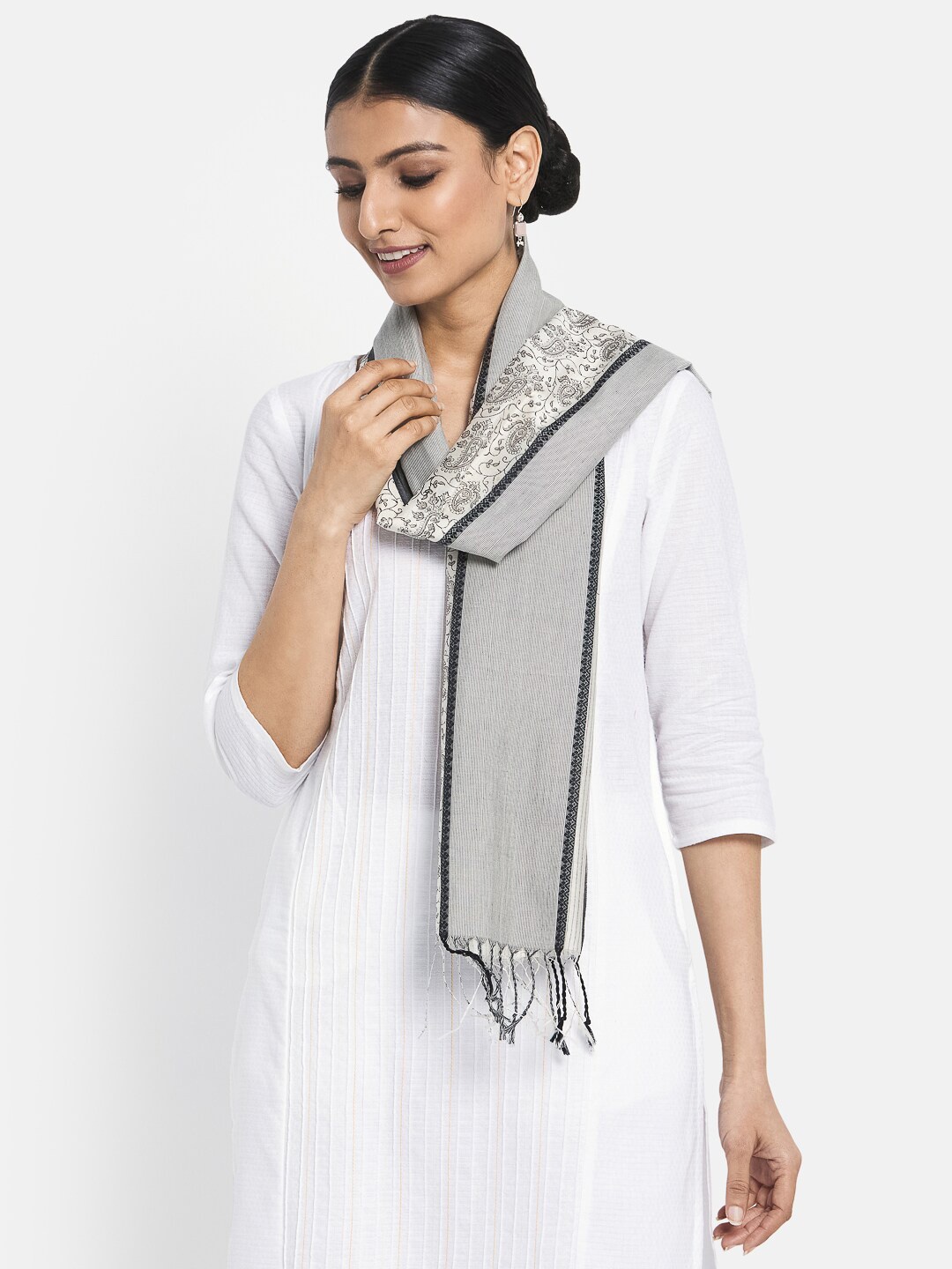 

Fabindia Women Off White & Grey Printed Stole