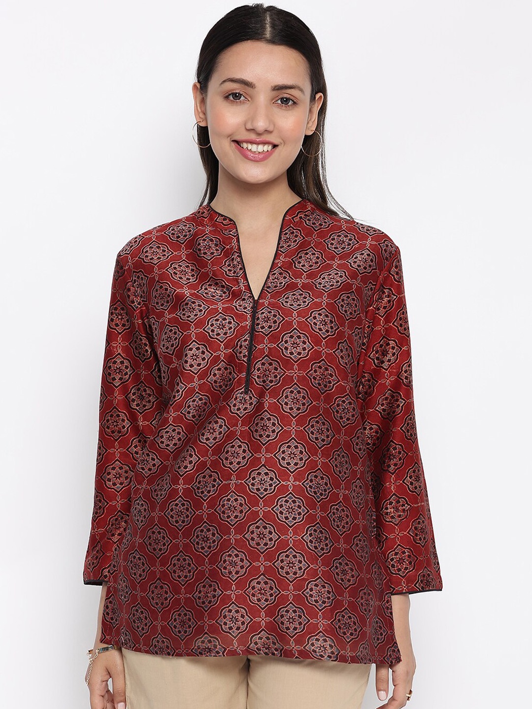 

Fabindia Maroon Ethnic Motifs Printed V-Neck Kurti