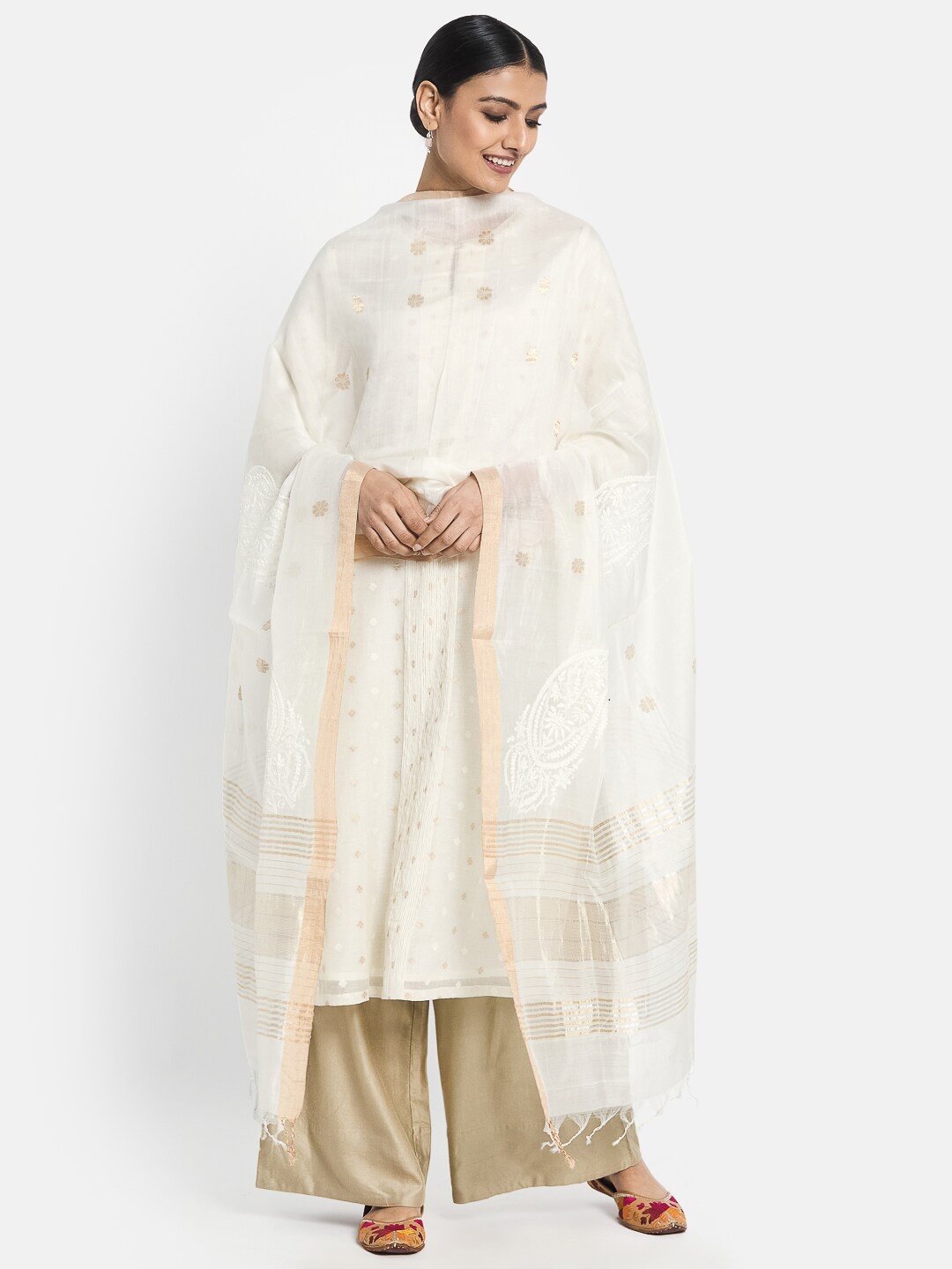 

Fabindia Off White & Gold-Toned Embroidered Cotton Silk Dupatta
