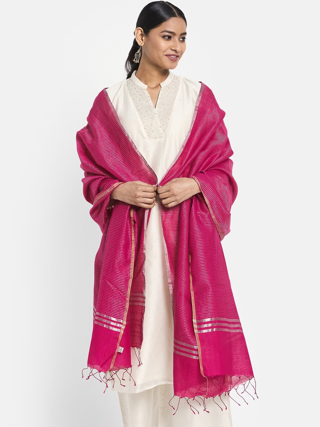 

Fabindia Pink & Silver-Toned Printed Striped Tasselled Cotton Silk Dupatta