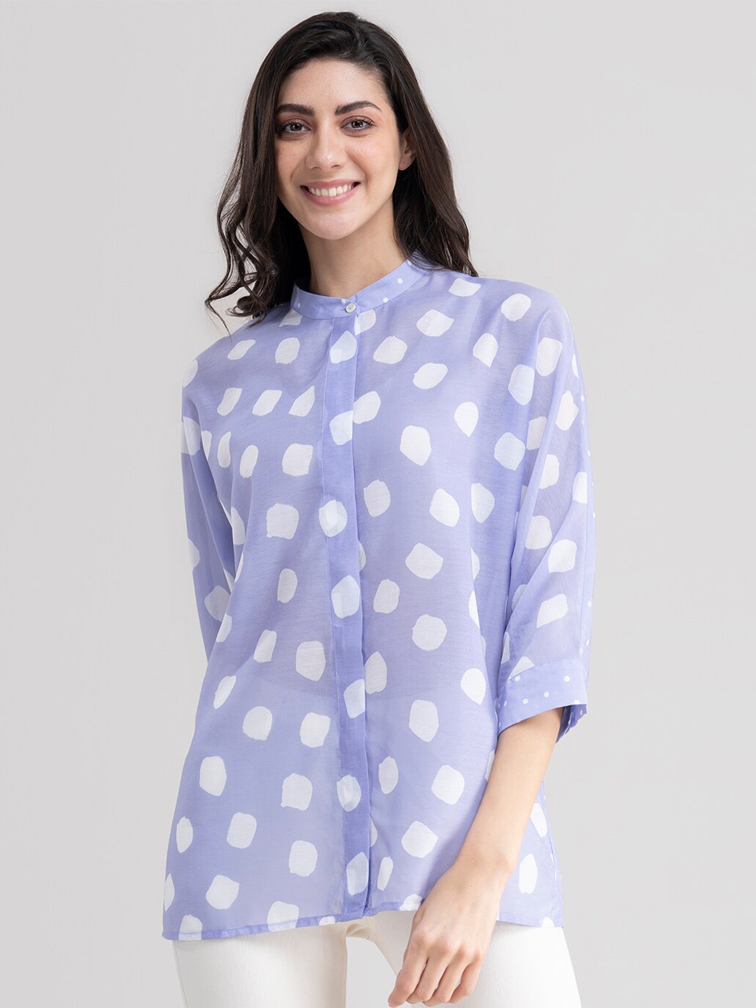 

Pink Fort Blue & White Print Mandarin Collar Shirt Style Top