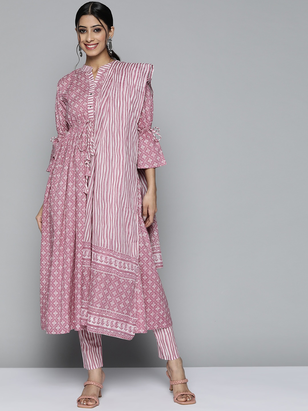 

Kvsfab Women Pink & White Printed Pure Cotton Kurta with Trousers & Dupatta