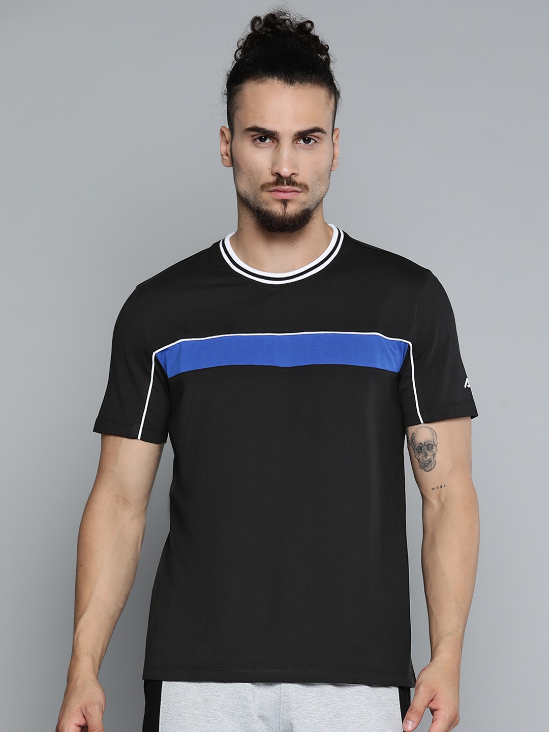 

Alcis Men Black Solid Slim Fit Gym T-shirt