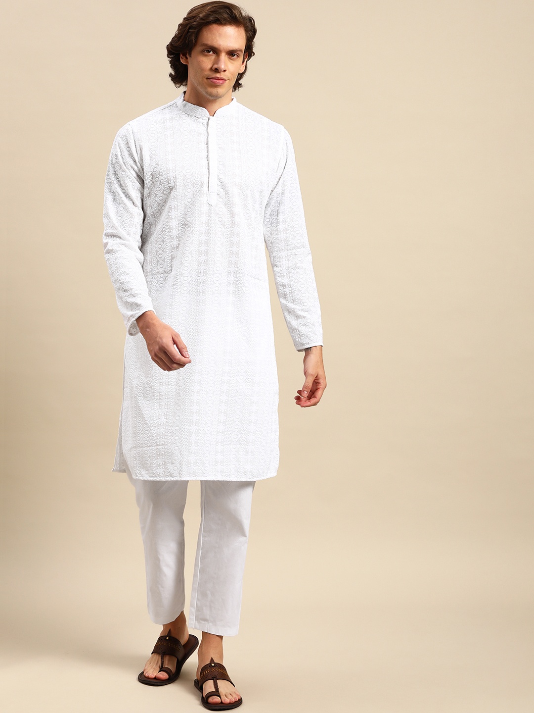 

Anouk Men White Ethnic Motifs Embroidered Pure Cotton Kurta with Pyjamas