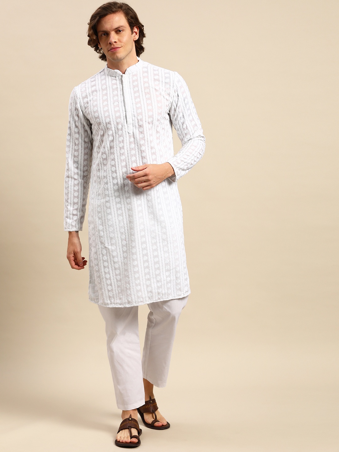 

Anouk Men White Ethnic Motifs Embroidered Pure Cotton Kurta with Pyjamas