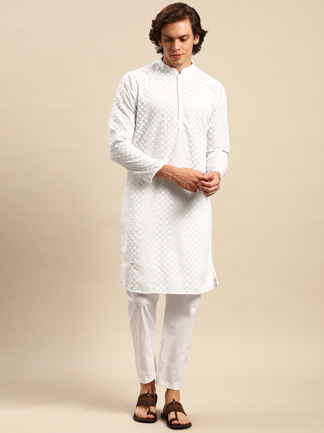 

Anouk Men White Ethnic Motifs Embroidered Pure Cotton Kurta with Pyjamas