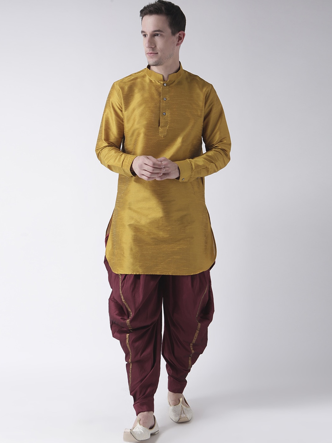 

DEYANN Men Yellow Dupion Silk Kurta with Patiala