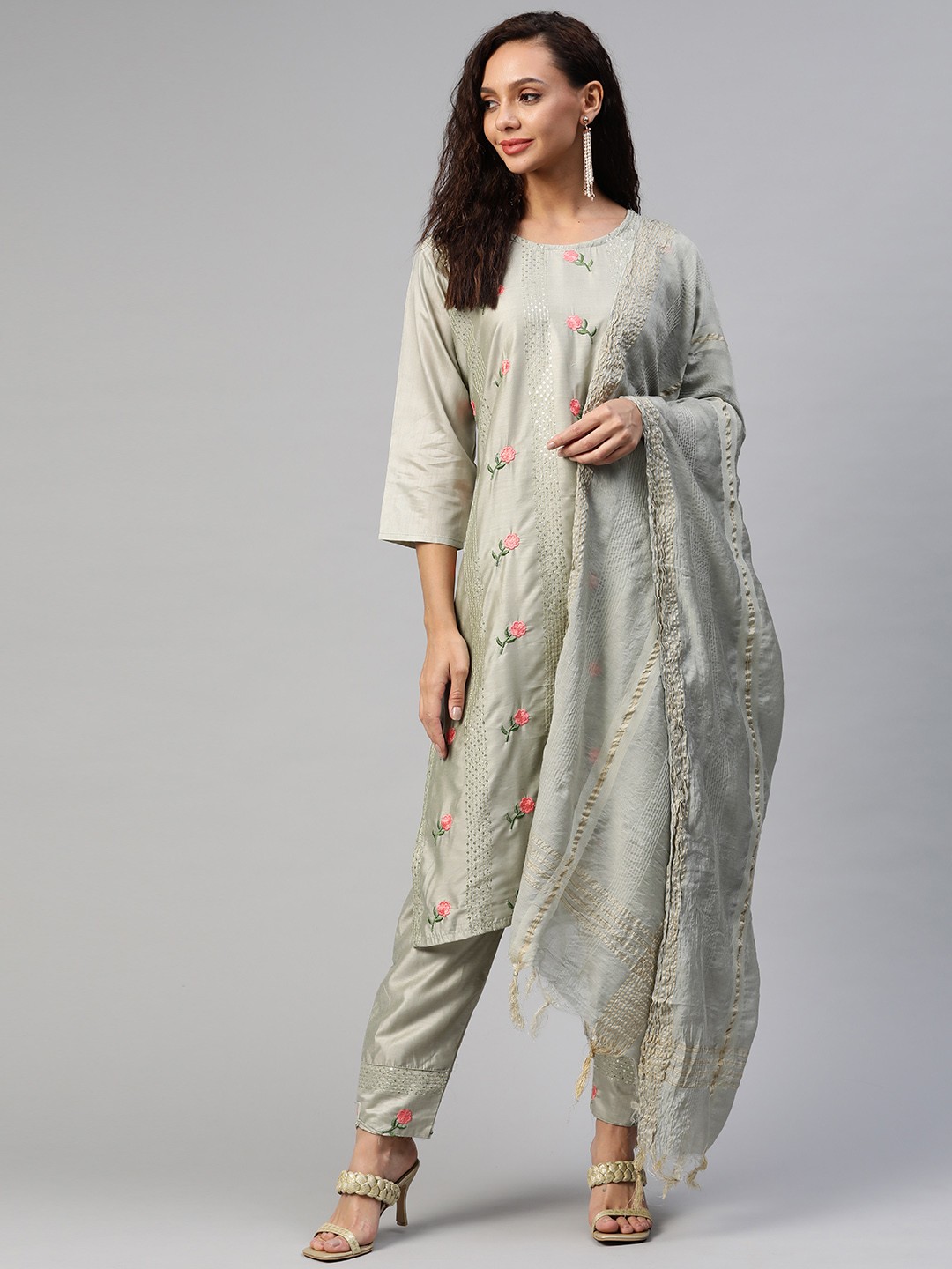 

Aarika Women Green Floral Embroidered Thread Work Pure Cotton Kurta with Trousers & With Dupatta