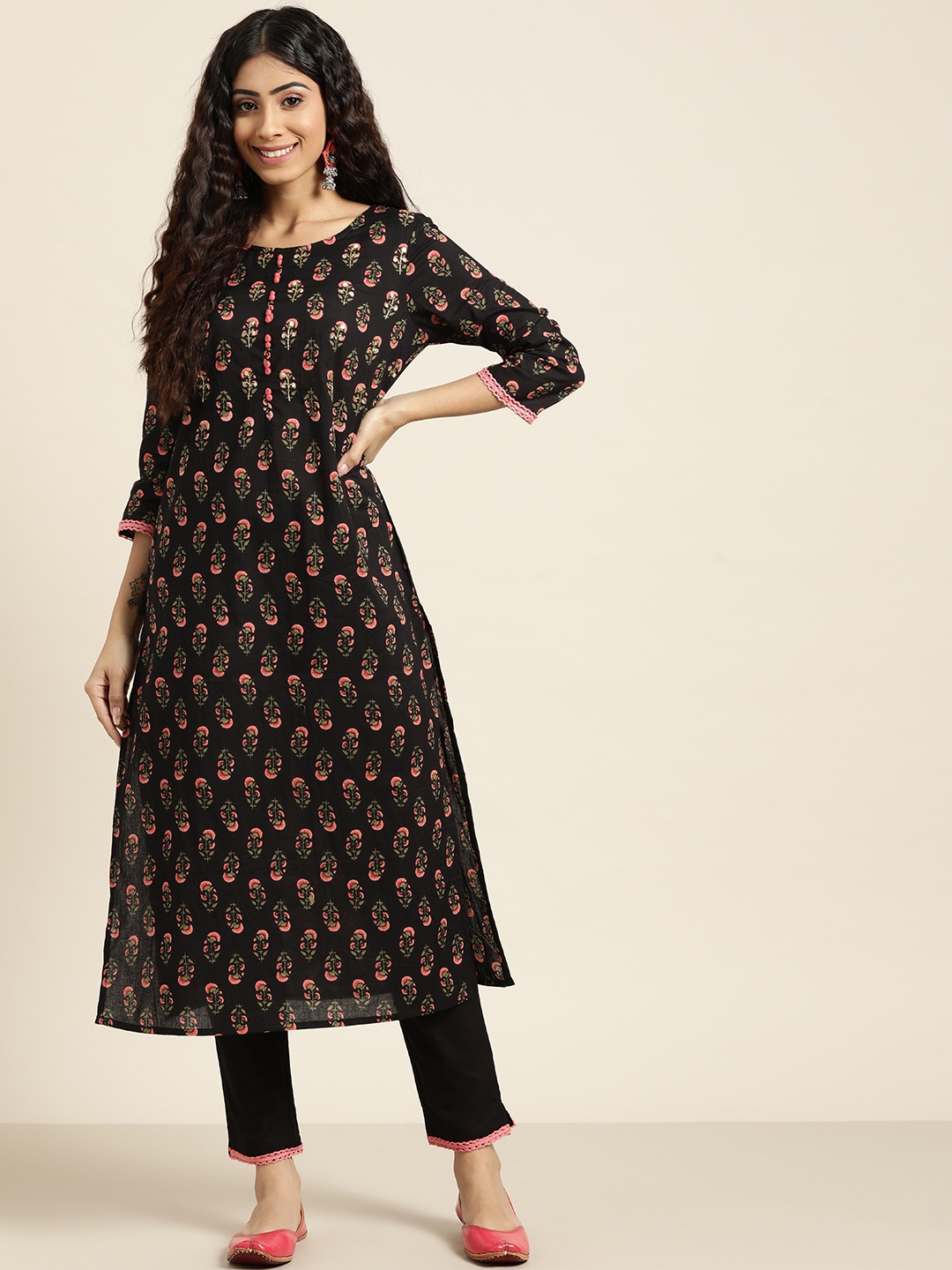 

Sangria Women Black Pure Cotton Ethnic Motifs Printed Kurta with Trousers